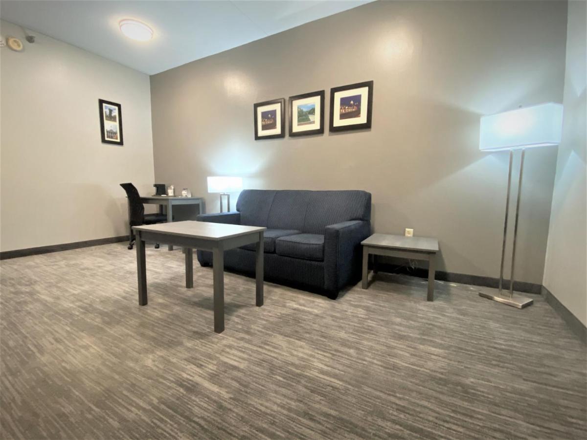 Baymont By Wyndham - Purdue 2*