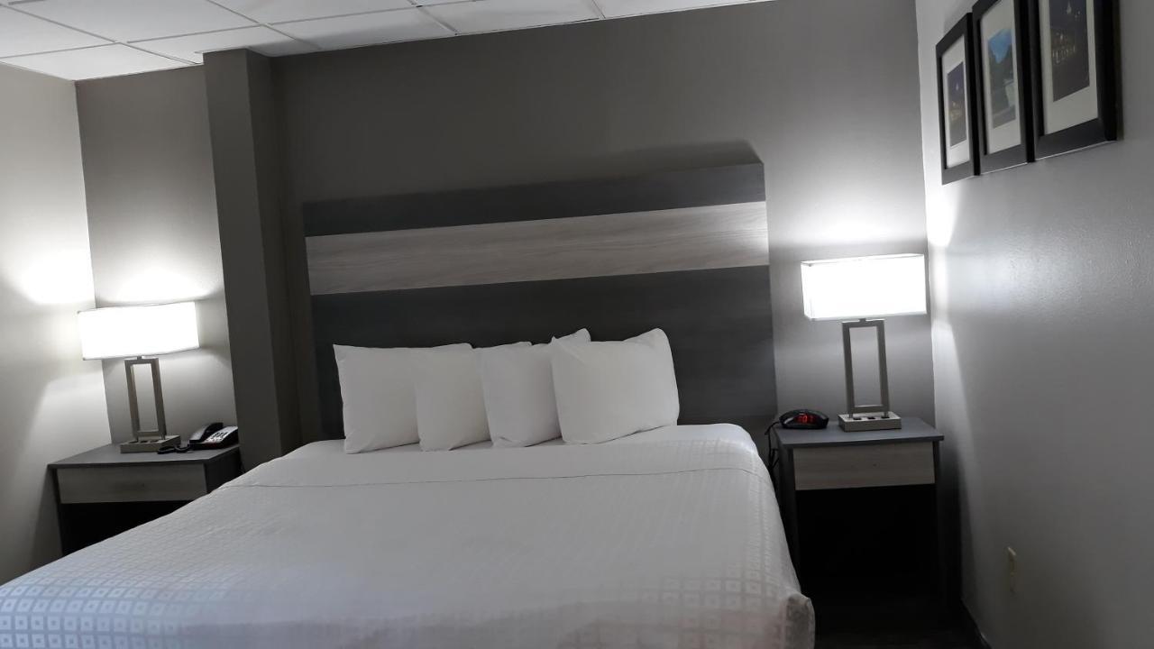 Hotel Baymont By Wyndham - Purdue Lafayette