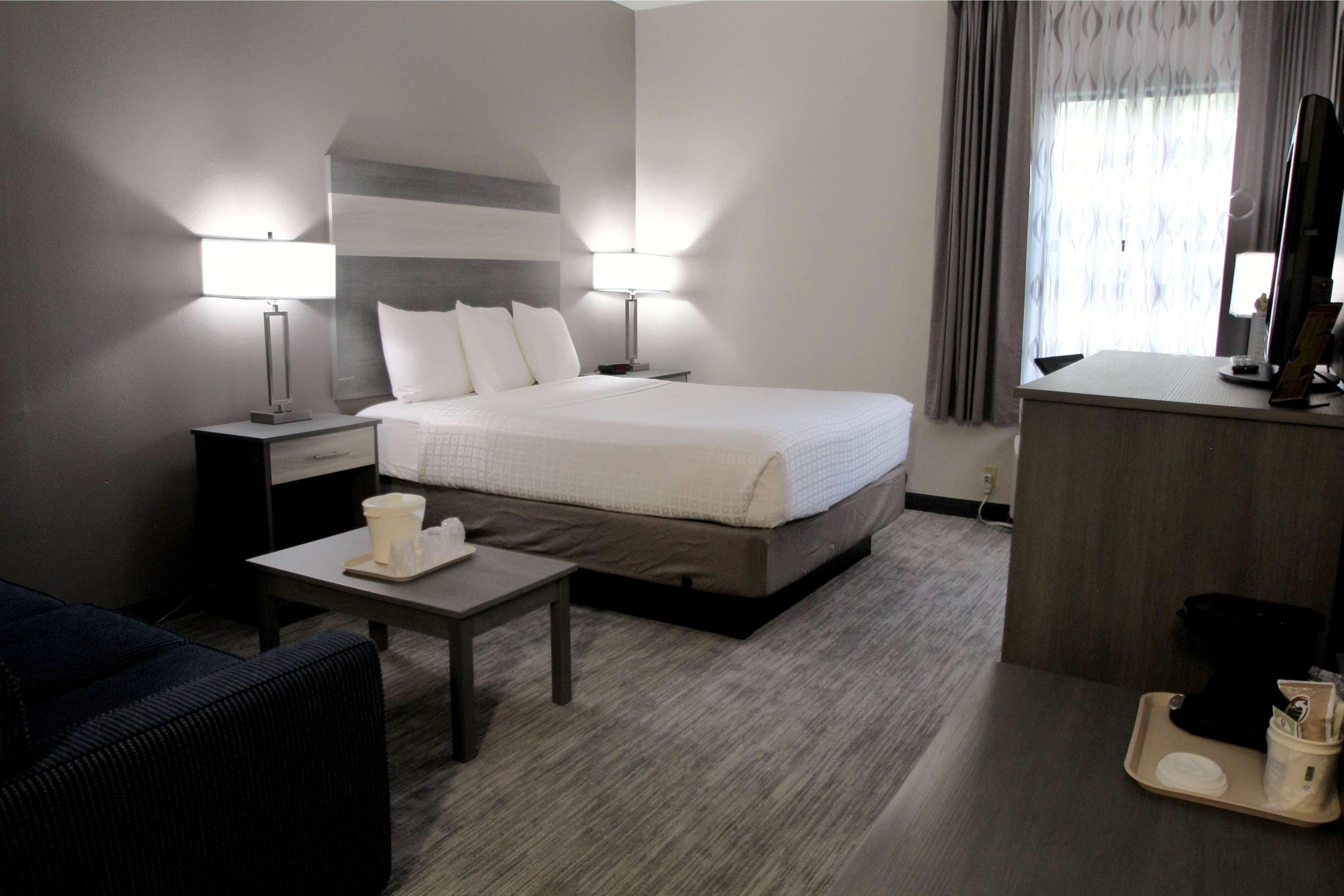 Baymont By Wyndham - Purdue 2* Lafayette