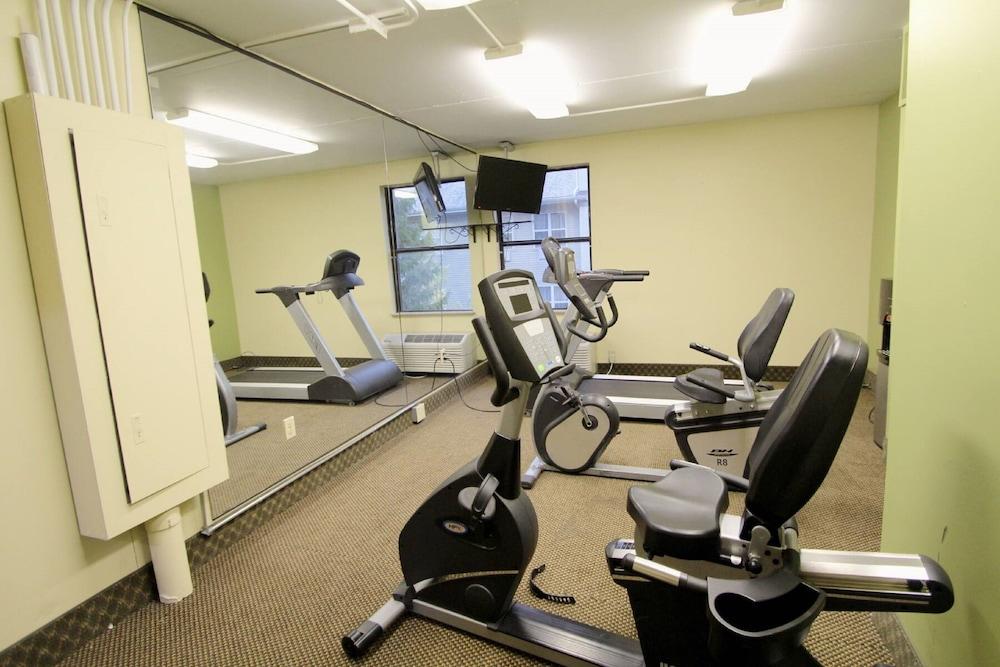 Baymont By Wyndham - Purdue Hotel 2*
